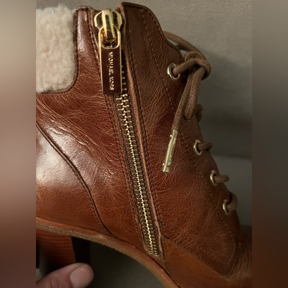 Michael Michael Kors Kim Dark Caramel Leather Lace Up Distressed Booties Size 5 - Picture 5 of 11